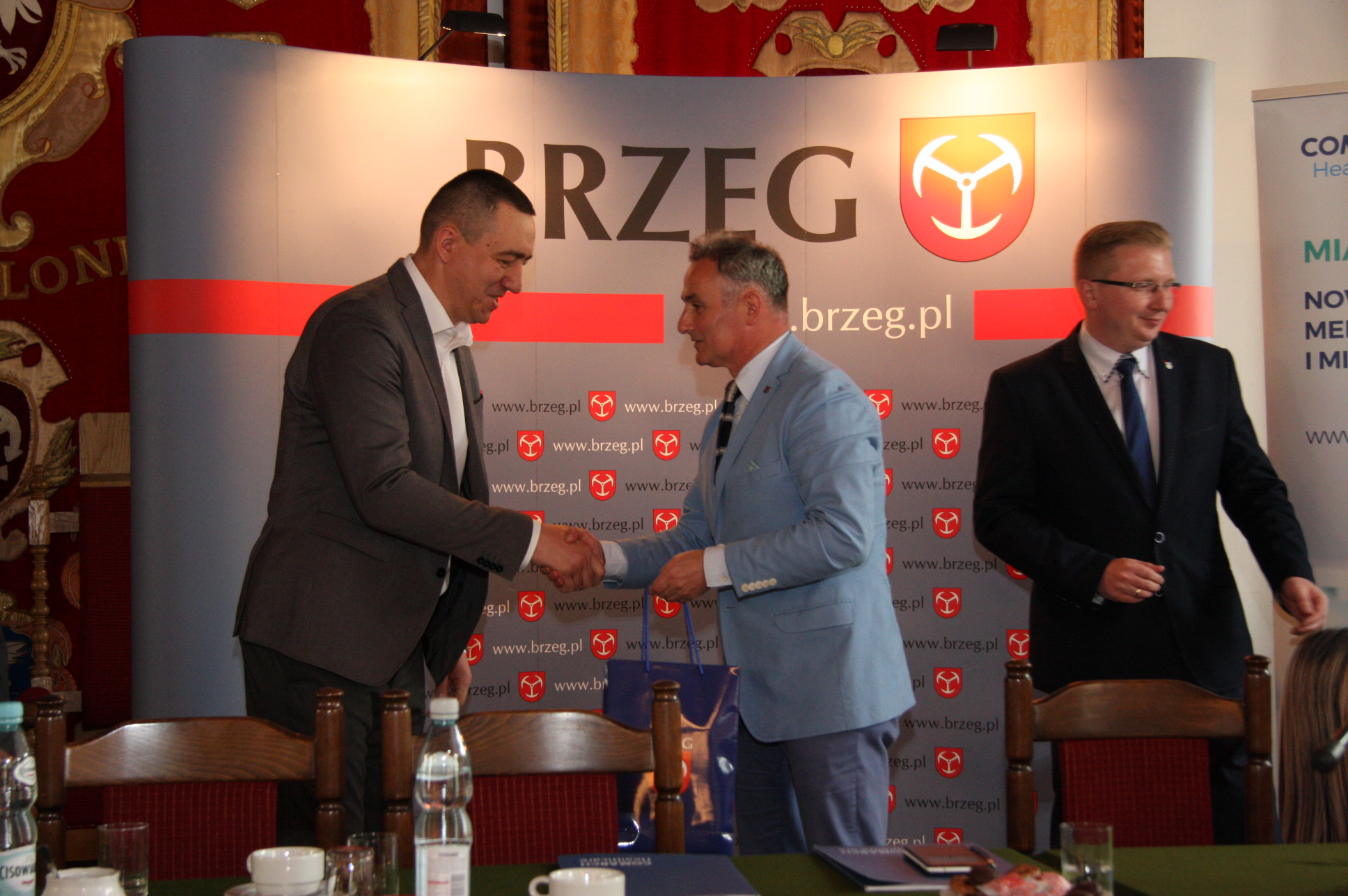 Brzeg podpisanie umowy dot. świadczeń usług zdalnej opieki medycznejBrzeg podpisanie umowy dot. świadczeń usług zdalnej opieki medycznejBrzeg