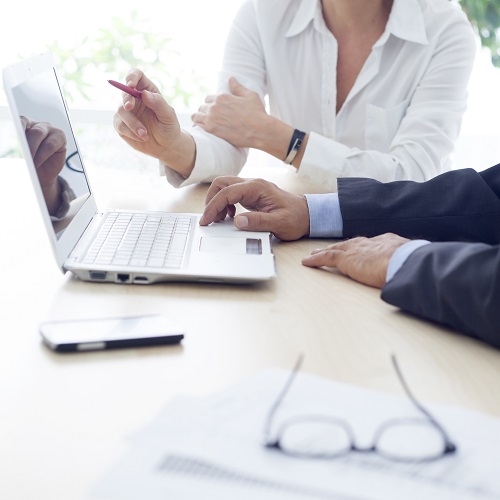 Systemy Business Intelligence w analityce danych branży retail