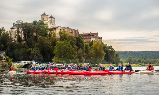Wiosła w dłonie, uśmiechy na twarzy i wspólny cel – czystsza Wisła