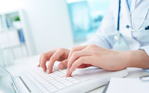 Do 80% dofinansowania na zakup urządzeń informatycznych lub oprogramowania dla świadczeniobiorców