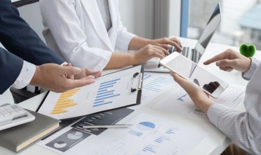 Pozory potrafią zmylić: o „wydmuszkach”, zaufaniu i telemedycynie