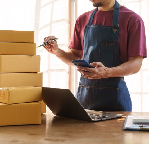 Sprawne zarządzanie sprzedażą na platformach internetowych