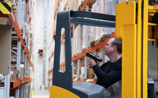 Ergonomia w kuchni i w magazynie  - wdrożenie systemu Comarch WMS w firmie PEKA