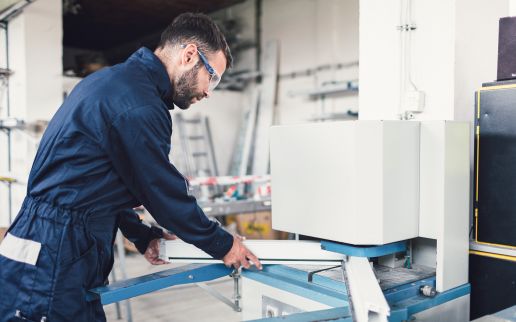 Od szafy kartotekowej do systemu elektronicznego obiegu dokumentów 