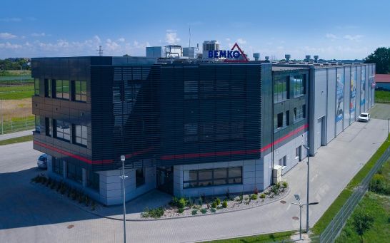 Jak zautomatyzować obieg dokumentów w firmie? Zastosowanie Comarch DMS w Bemko